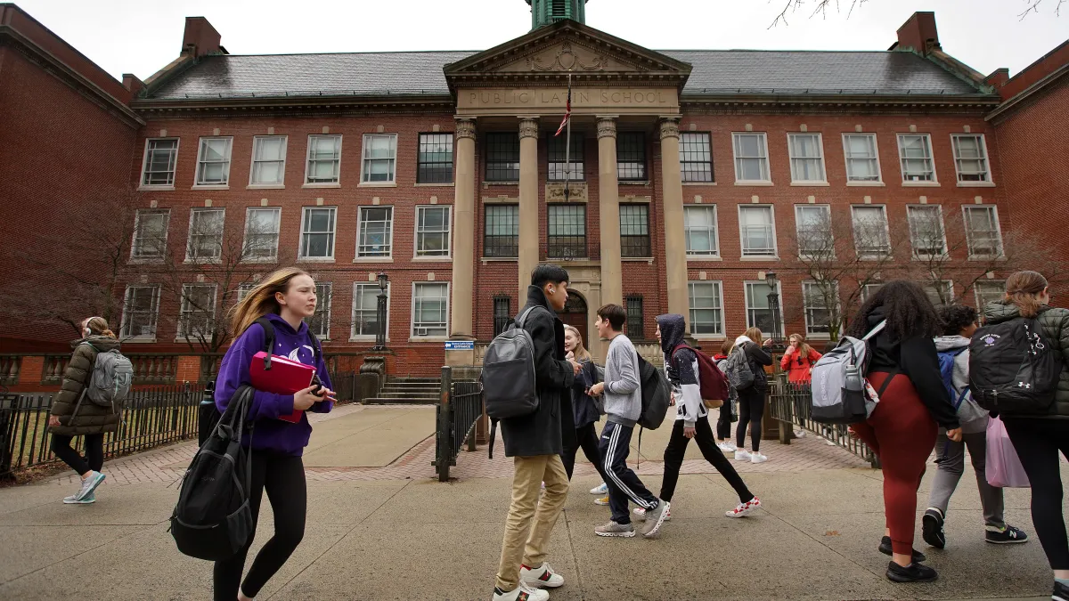 Massachusetts Schools Launch Sports Betting Education Program for Students