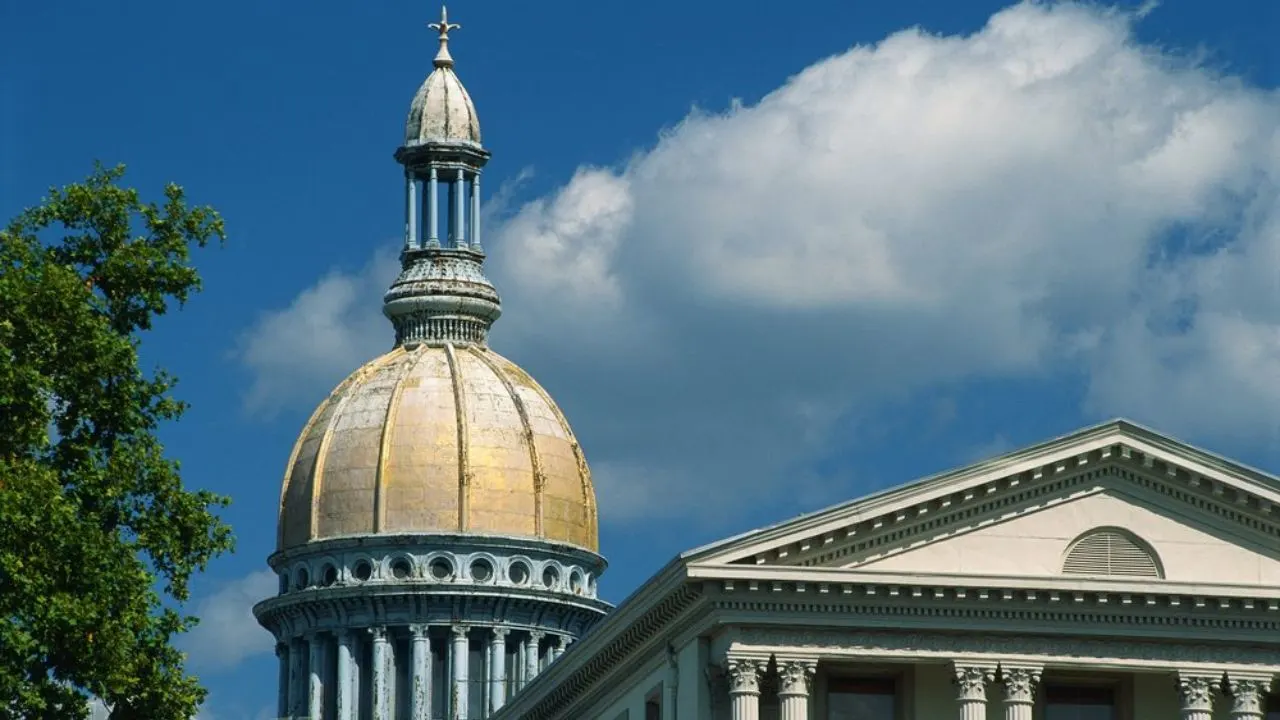 The End of the Loophole Era? What New Bills Mean for Sweepstakes Casinos - States joins in